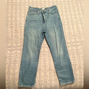 Madewell the perfect vintage jean size 28 never worn.